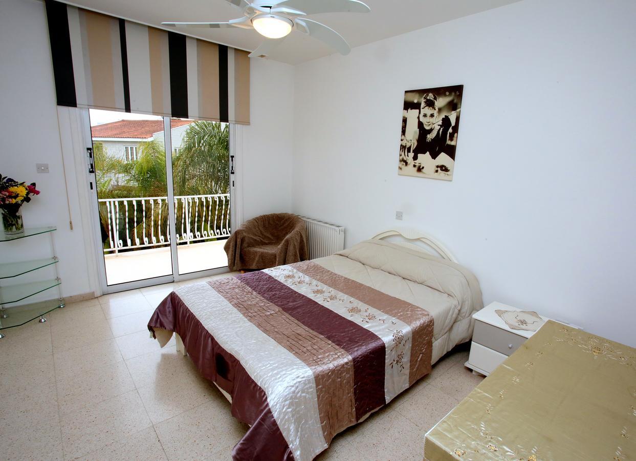 Villa The White House Larnaca Esterno foto
