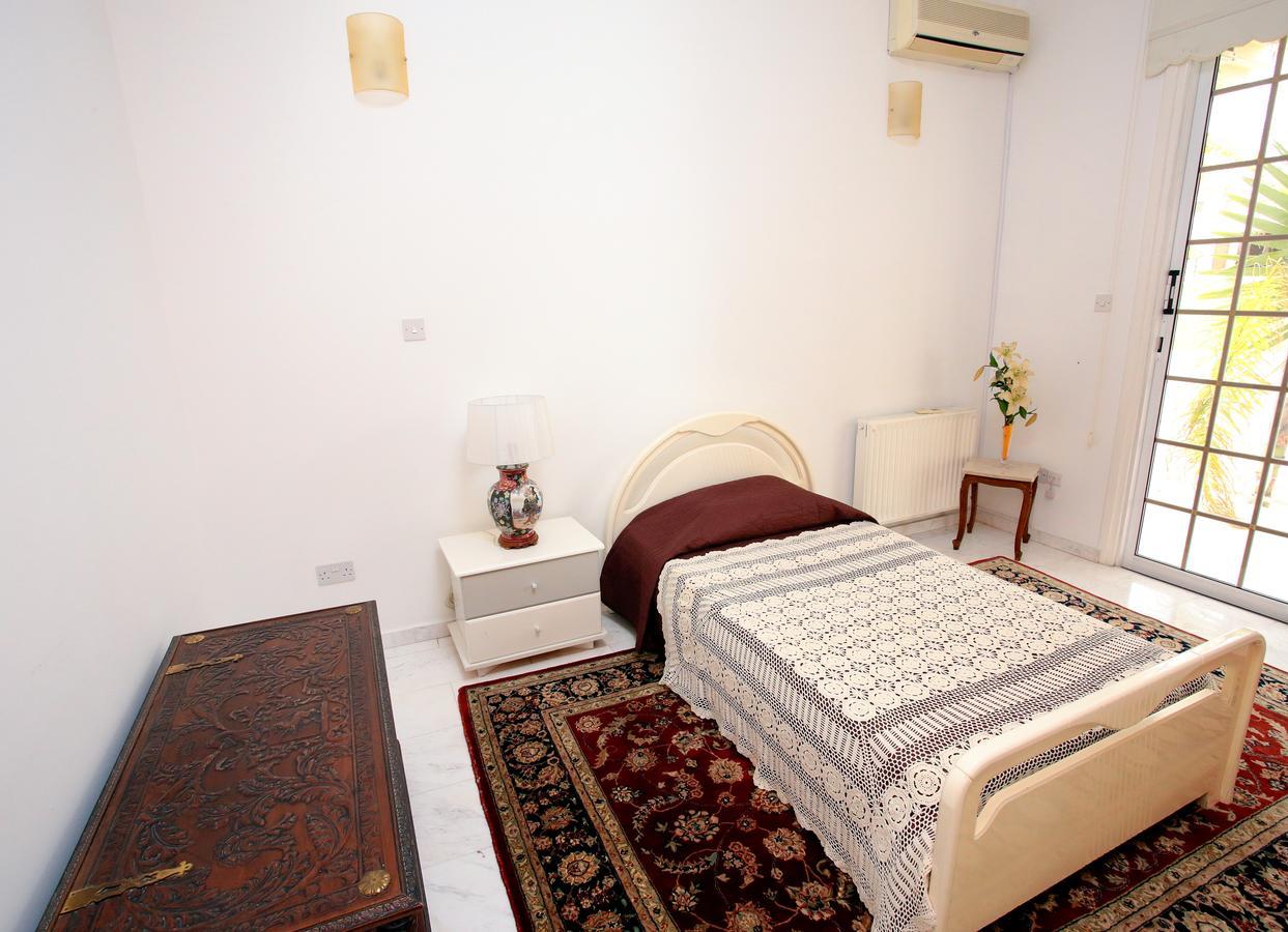 Villa The White House Larnaca Esterno foto